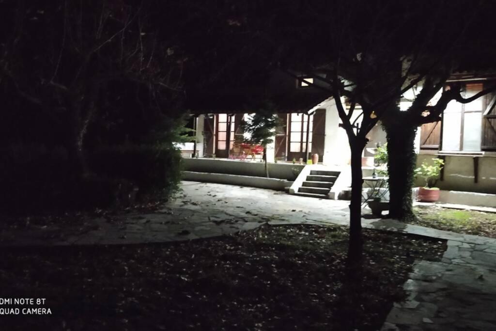 Αρχοντικο Στουσ Προποδεσ Του Ορουσ Διρφυσ Villa Loutsa  Luaran gambar